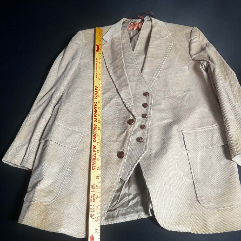 Vintage Levi's Menswear Corduroy Blazer and Vest Set 46R Tan with Elbow Patches - Picture 2 of 10